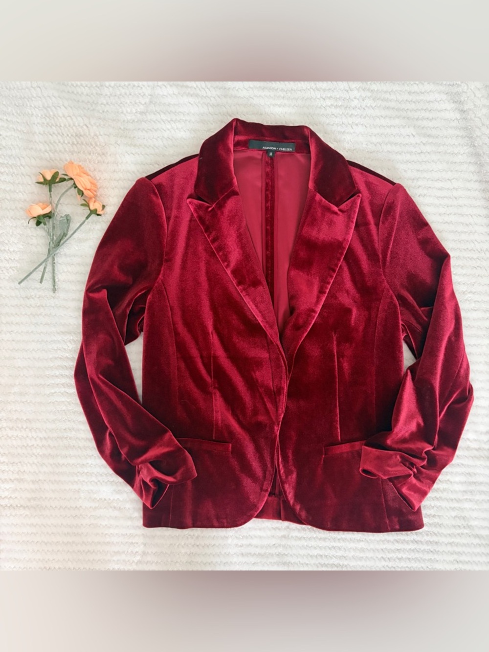 Amanda & Chelsea Burgundy Velvet Ruched Sleeve Blazer Size M 3/4 sleeve